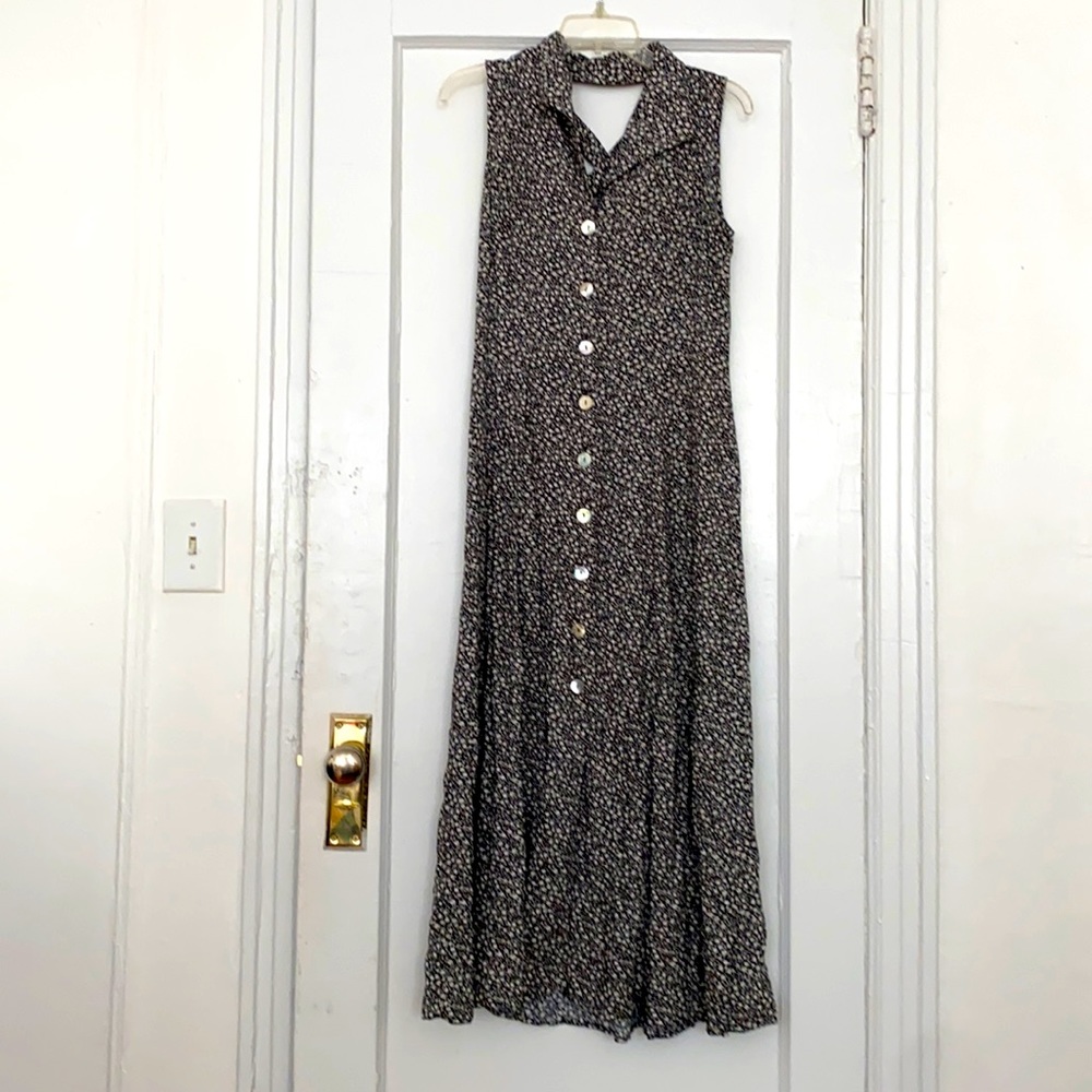 Vintage sleeveless long floral dress